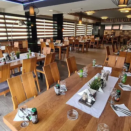 Hotel Kakanj 호텔 3*